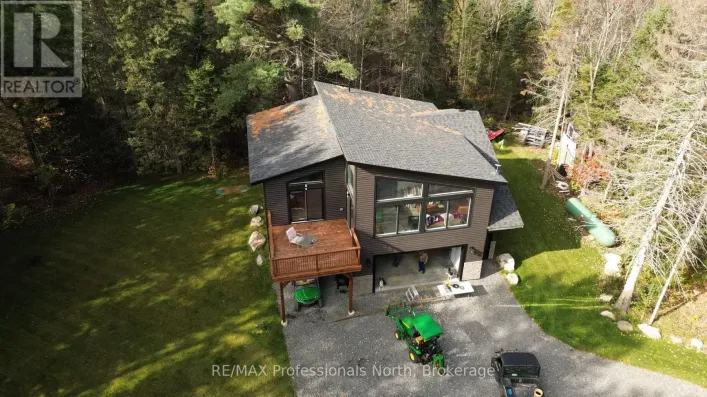 816 SECOND AVENUE, McMurrich/Monteith