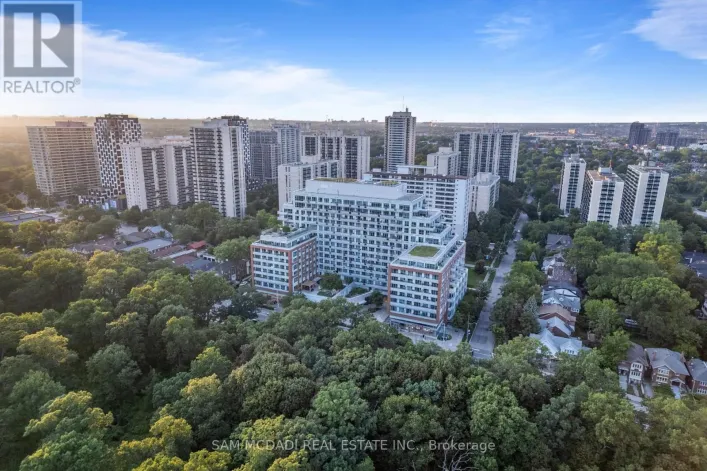 817 - 1830 BLOOR STREET W, Toronto