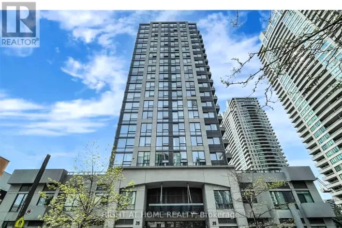 817 - 35 HOLLYWOOD AVENUE, Toronto