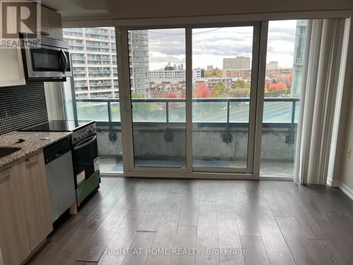 817 - 36 LISGAR STREET, Toronto