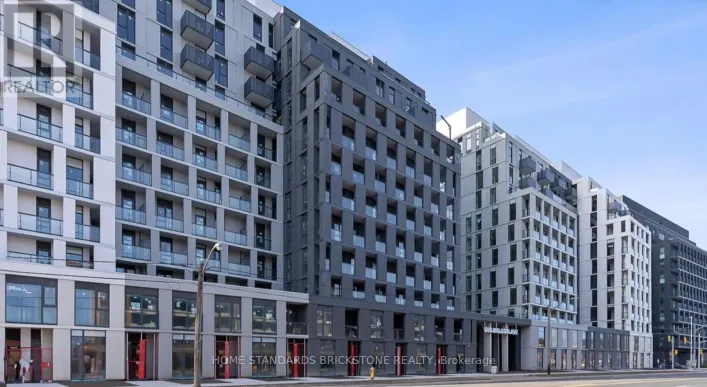 817 - 500 WILSON AVENUE, Toronto