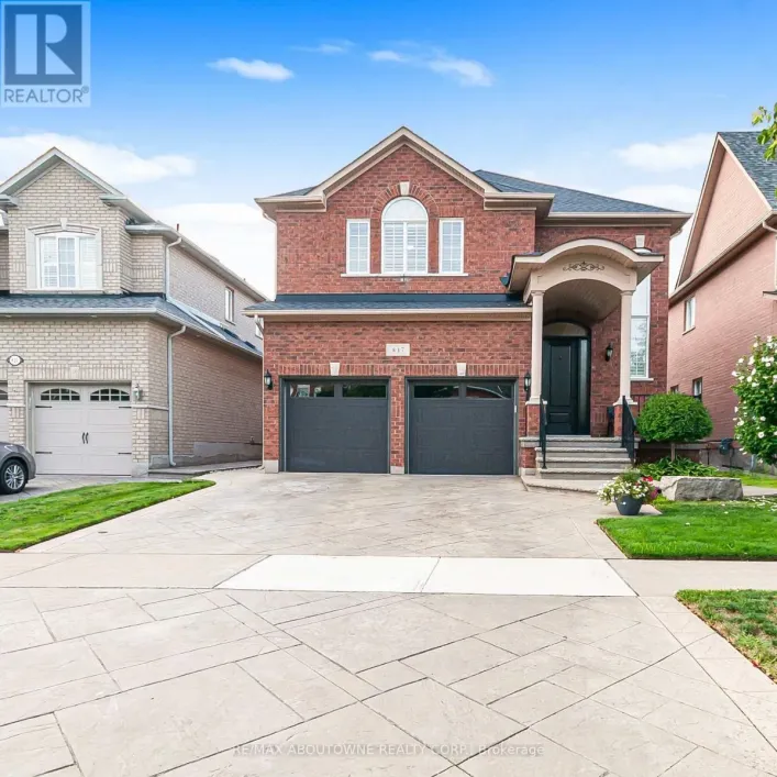 House for sale: 817 BRASS WINDS PLACE, Mississauga