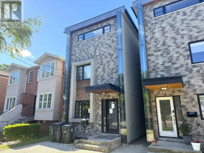 817 COSBURN AVENUE, Toronto