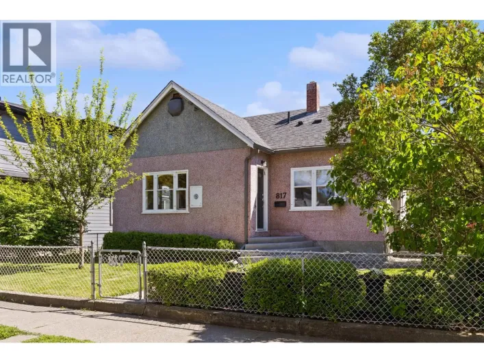 817 Fuller Avenue, Kelowna