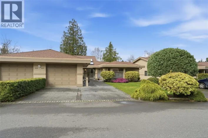 817 Lakes Blvd, French Creek