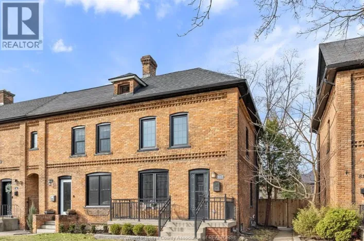 817 MONMOUTH, Windsor