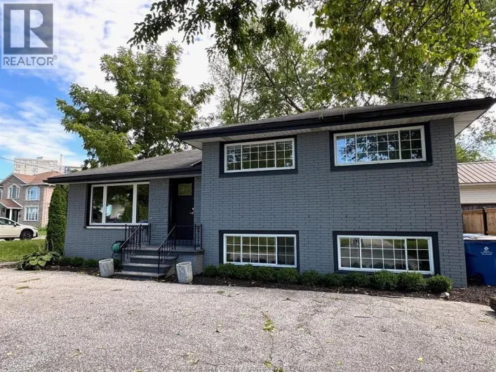 8177 RIVERSIDE DRIVE East, Windsor