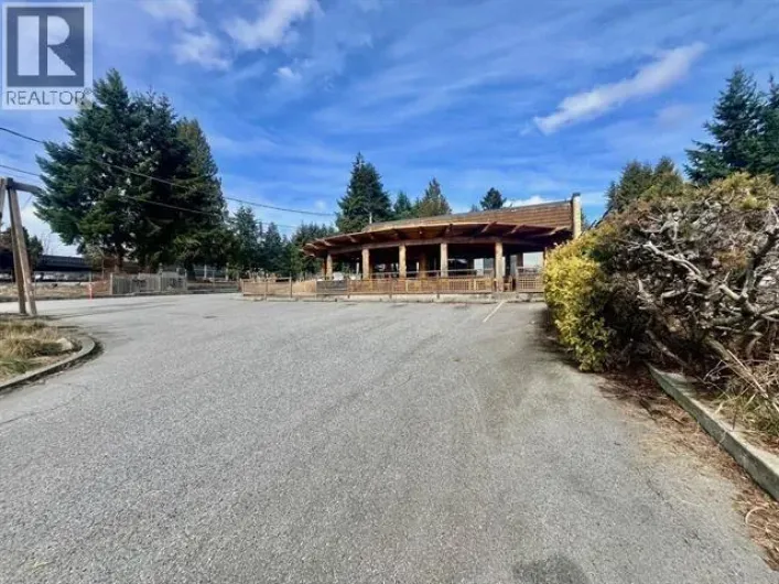 818 GIBSONS WAY, Gibsons