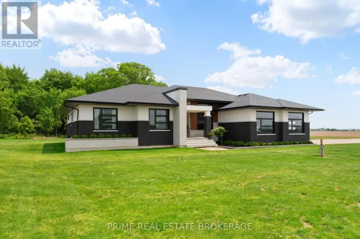 818 OIL HERITAGE ROAD, Chatham-Kent