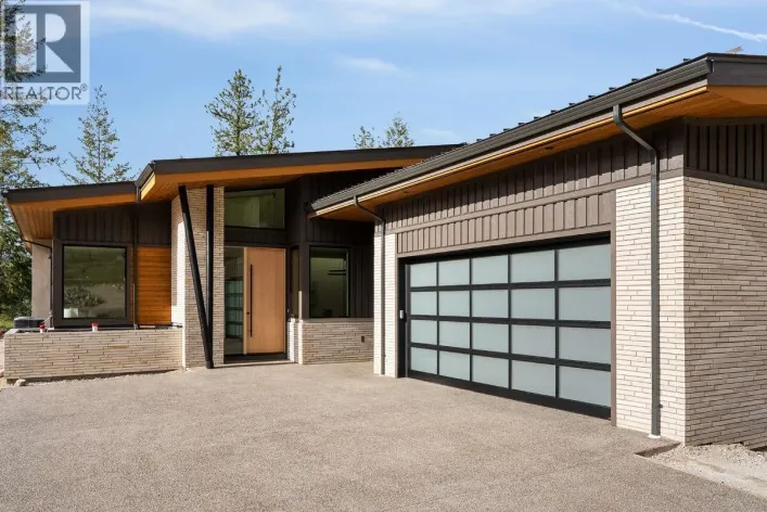 818 Predator Ridge Drive, Vernon