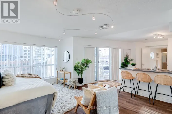 819 - 600 QUEENS QUAY W, Toronto