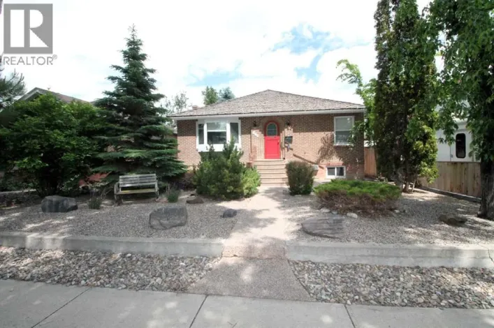 819 9 Avenue S, Lethbridge