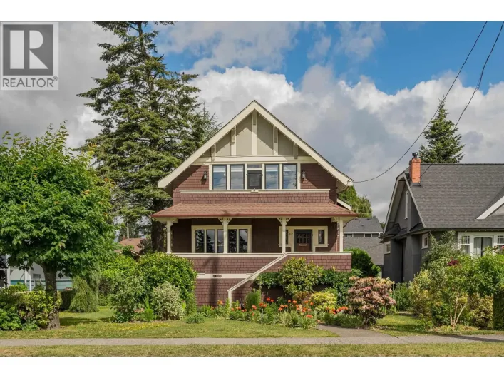 819 EIGHTH AVENUE, New Westminster