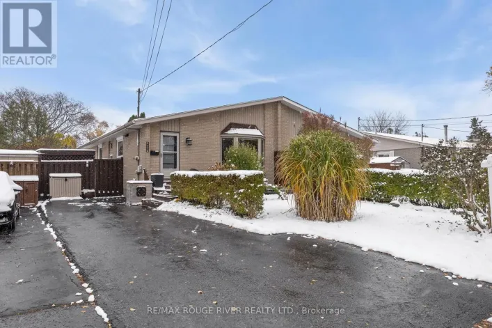 819 SANOK DRIVE, Pickering