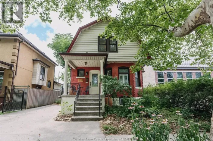 819 Windermere, Windsor