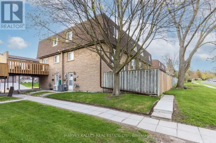82 - 321 BLACKTHORN STREET, Oshawa