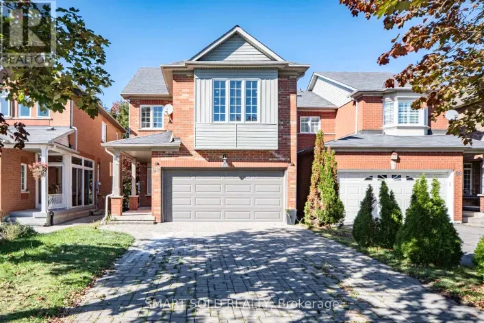 82 BALLYMORE DRIVE, Aurora