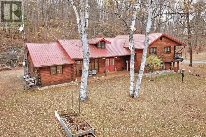 82 BAY LAKE ROAD, Bancroft