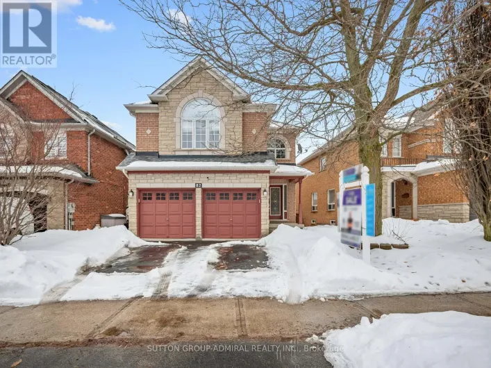 82 BELMONT BOULEVARD, Halton Hills
