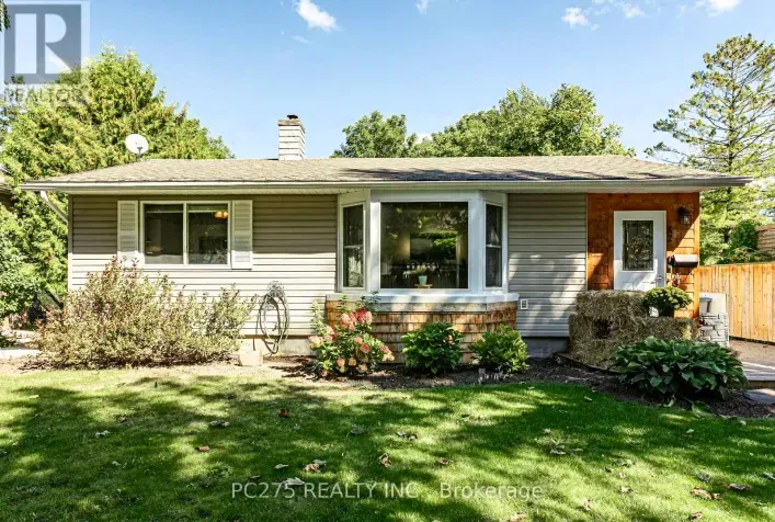 82 CENTRE STREET, Huron East