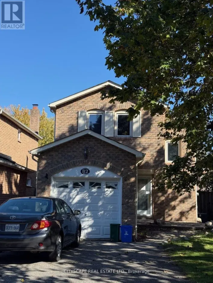 82 CHATFIELD DRIVE, Ajax