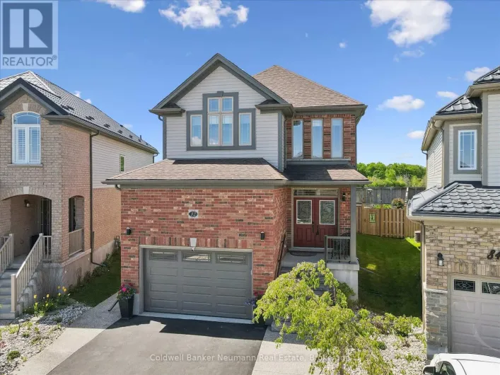 82 DRONE CRESCENT, Guelph