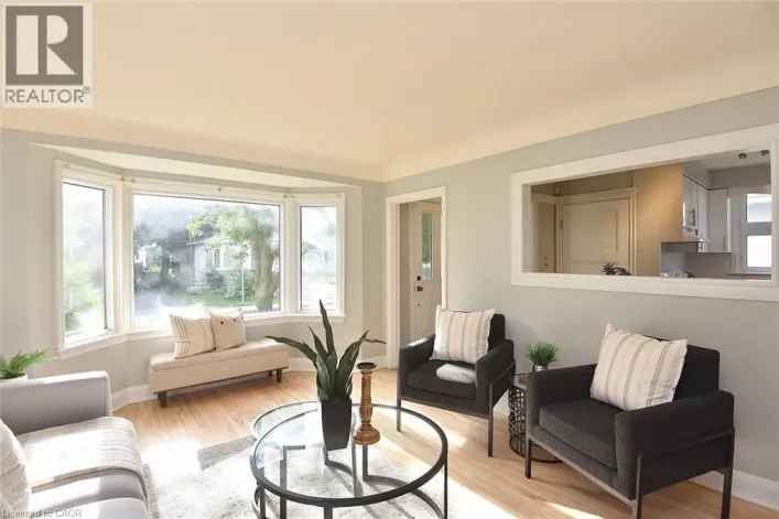 82 EAST 38TH Street, Hamilton