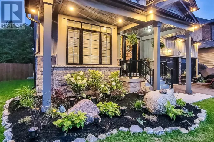 82 HENNESSEY CRESCENT, Kawartha Lakes