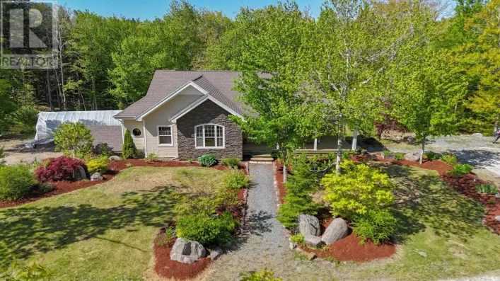 82 Lazy River Road, Conquerall Mills