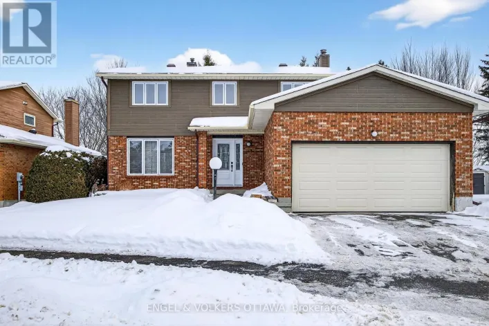 82 LEACOCK DRIVE, Ottawa