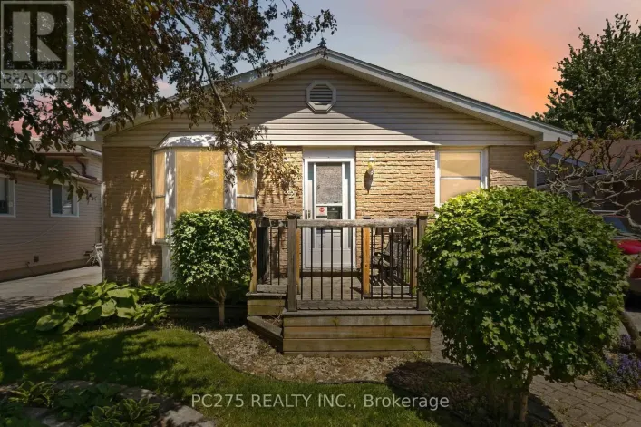 82 MURIEL CRESCENT, London South