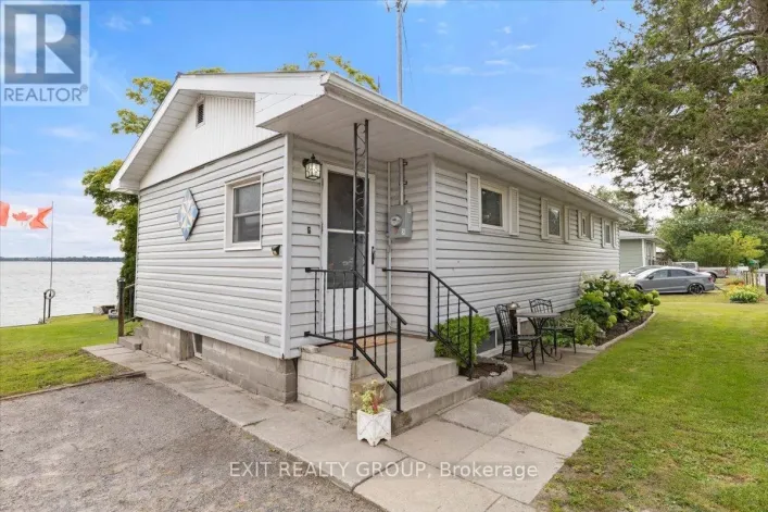 82 OUTLET ROAD, Prince Edward County