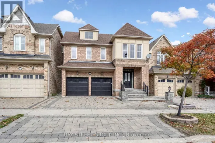 82 PRINCE OF WALES DRIVE, Markham