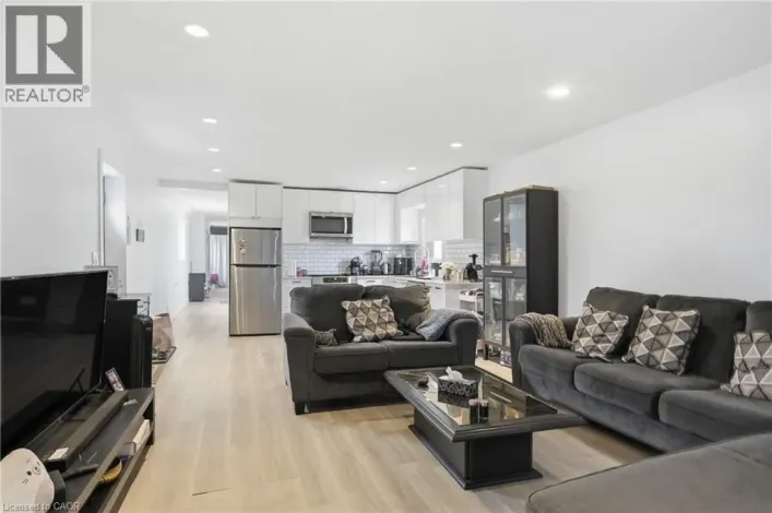 82 QUEEN Street N Unit# 1, Hamilton