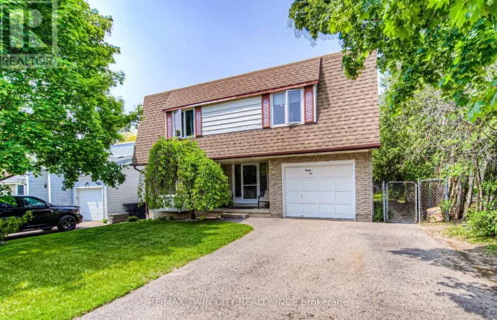 82 ROSENEATH CRESCENT, Kitchener