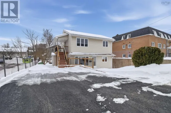 82 Rufus Avenue, Halifax