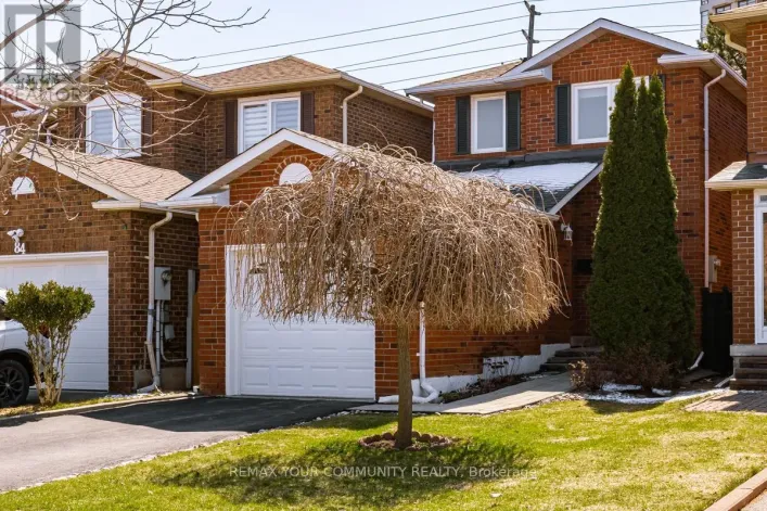 82 WHITNEY PLACE, Vaughan