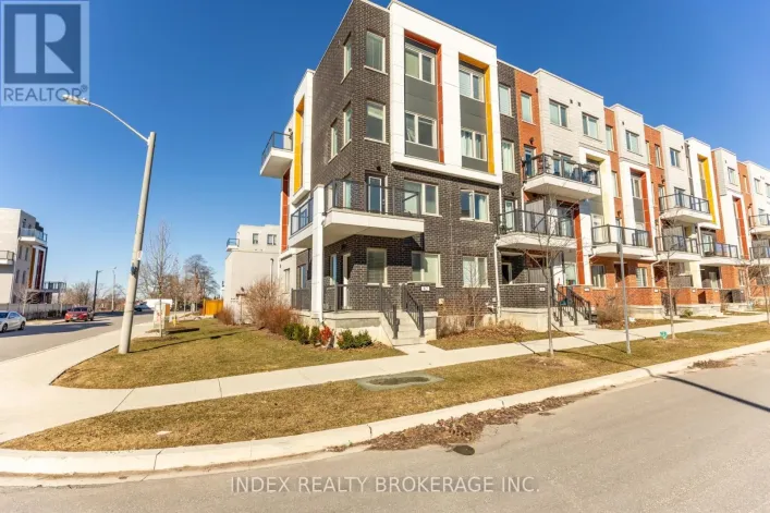 82 WILLIAM DUNCAN ROAD, Toronto