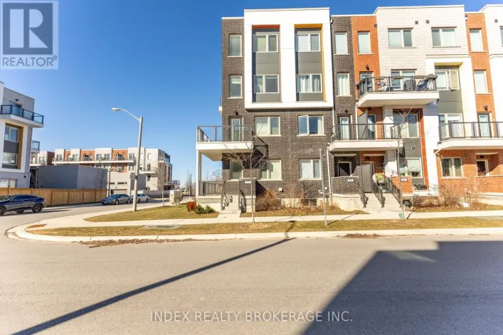 82 WILLIAM DUNCAN ROAD, Toronto