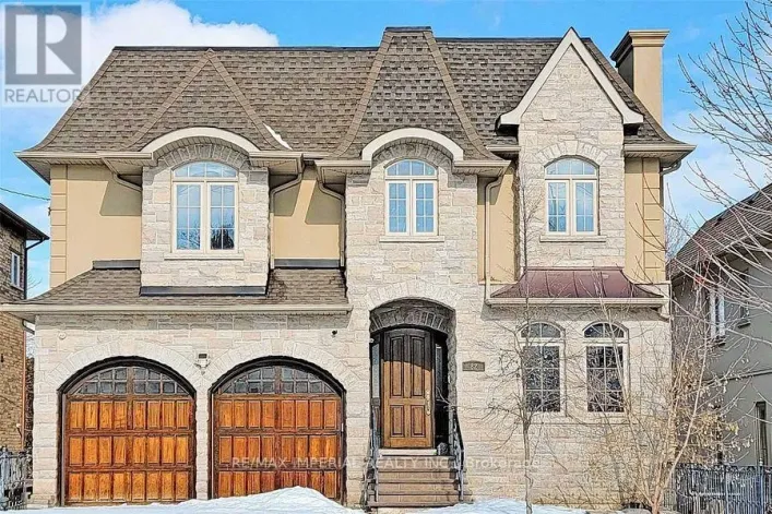 82 WOODWARD AVENUE, Markham