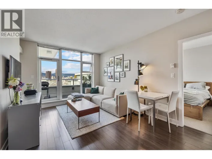 820 1777 W 7TH AVENUE, Vancouver