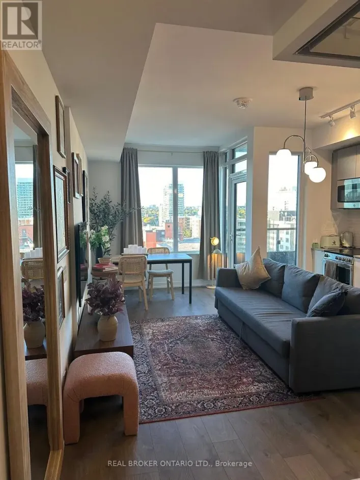 820 - 270 DUFFERIN STREET, Toronto