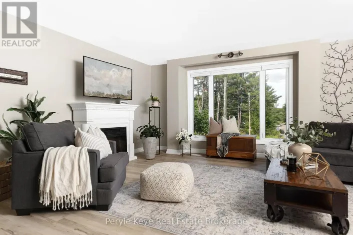 820 MANITOBA STREET, Bracebridge)