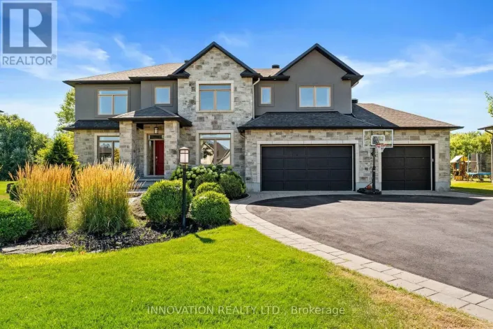 820 MCMANUS AVENUE, Ottawa