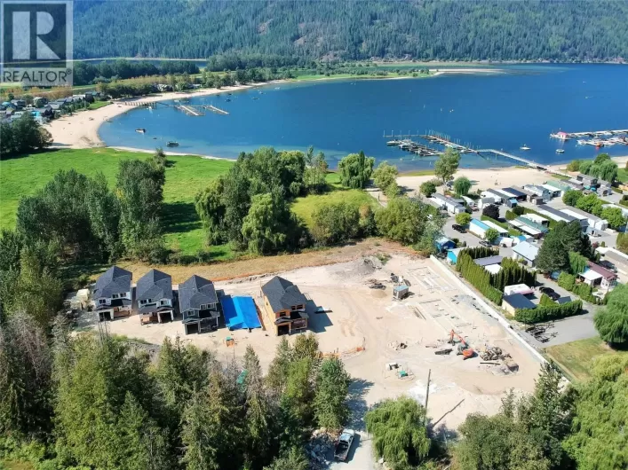 8200 97A Highway Unit# 8, Mara