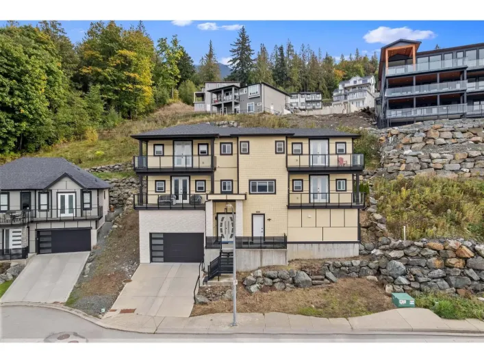 8204 HARVEST PLACE|Eastern Hillsides, Chilliwack