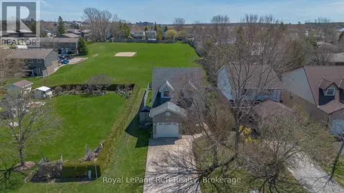 821 MACKENDRICK DRIVE, Kincardine