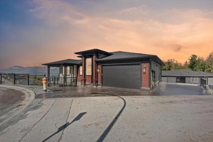 8211 HARVEST PLACE|Eastern Hillsides, Chilliwack