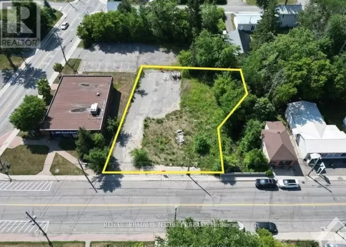 8212 VICTORIA STREET, Ottawa