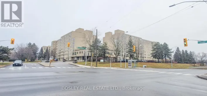 822 - 326 MAJOR MACKENZIE DRIVE E, Richmond Hill